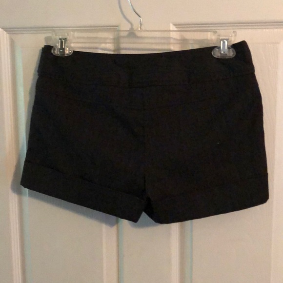 Business Wear Shorts - Picture 4 of 5